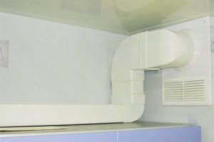 Установка воздуховода для кухонной вытяжки в Заречном